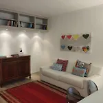 Διαμέρισμα Stin House *