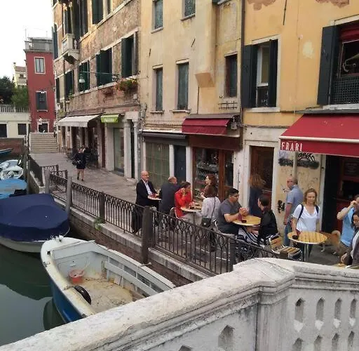 Lägenhet Stin House *