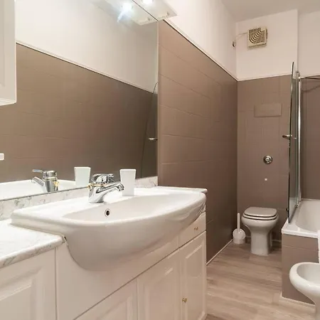 Stin House Basilica Dei Frari * البندقية