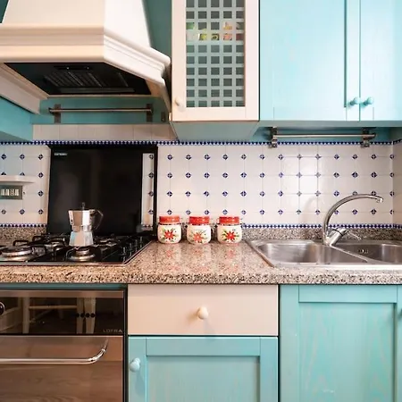 Stin House شقة