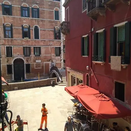 Stin House Basilica Dei Frari