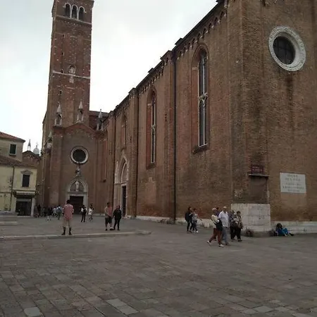 Stin House Basilica Dei Frari * Venice